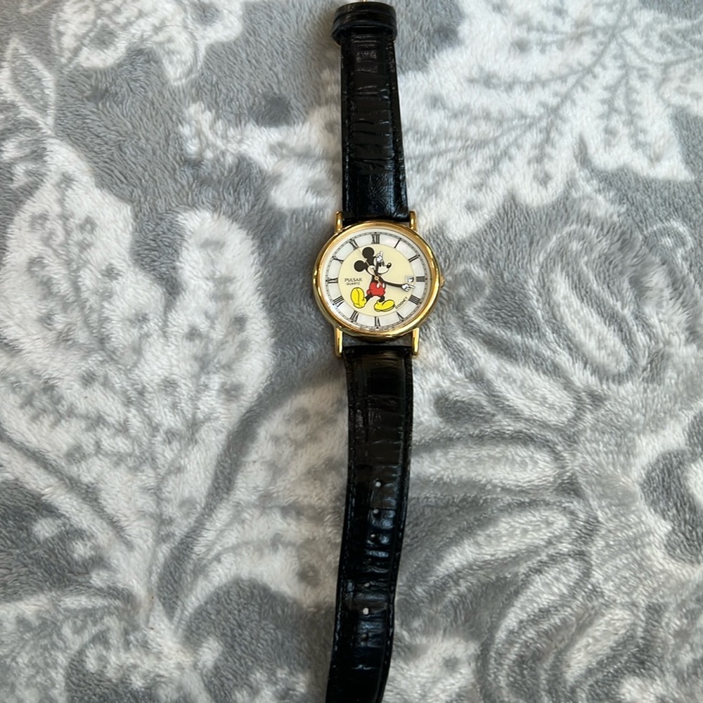 Men’s Vintage Pulsar Mickey Mouse Watch